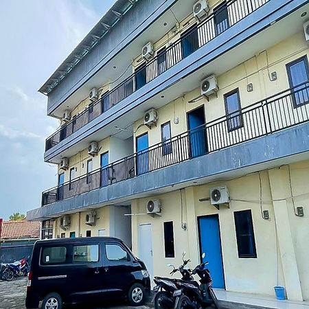 Richmond Guest House Cirebon Redpartner Exterior photo