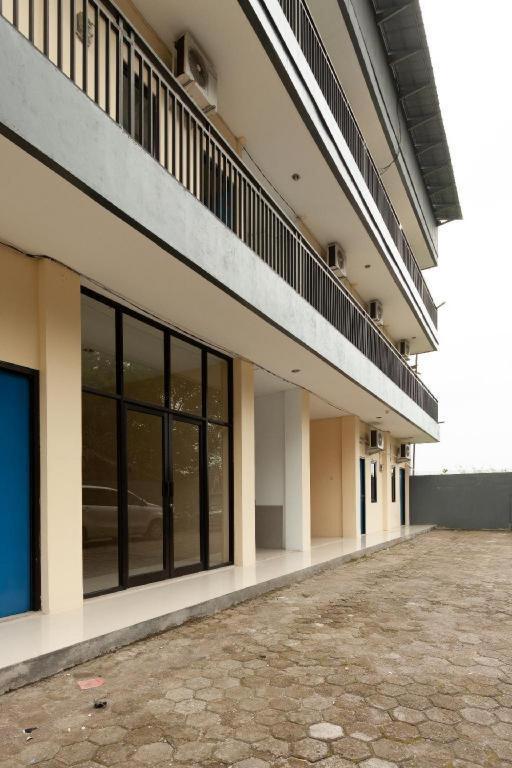 Richmond Guest House Cirebon Redpartner Exterior photo