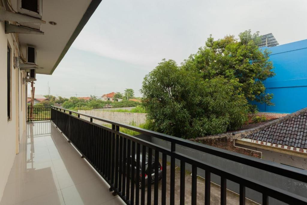 Richmond Guest House Cirebon Redpartner Exterior photo
